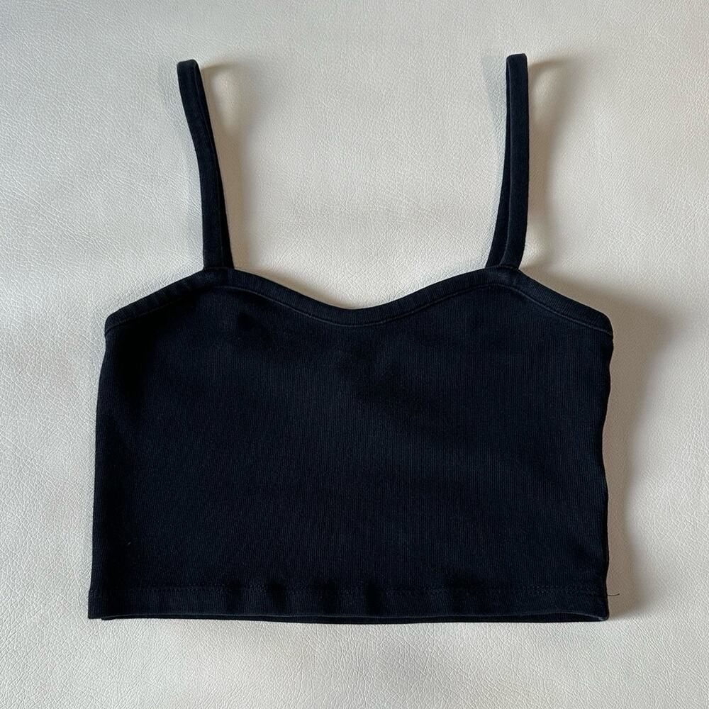 FOREVER 21 Black Cropped Tank Top